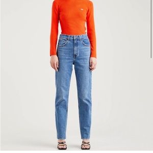 Levi’s 70’s High Slim Straight. Size 28.